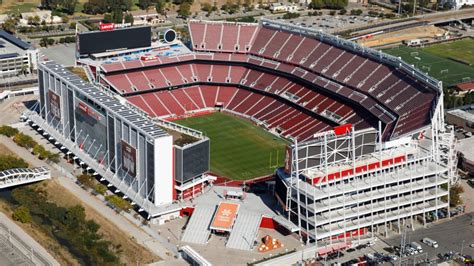 San Francisco 49ers hit a local note with the music at Levi’s Stadium